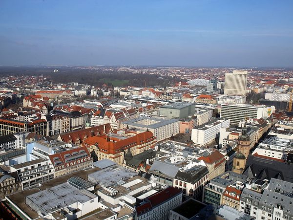 Das Bild zeigt Leipzig aus der Vogelperspektive.