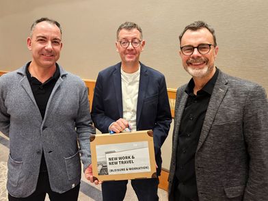 Forscherteam bei der Arbeit am Bleisure Workation Monitor Deutschland – präsentiert vom Leipzig Convention Bureau