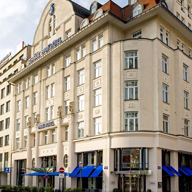 Außenansicht des Tagungshotels Seaside Park Hotel Leipzig – präsentiert vom Leipzig Convention Bureau