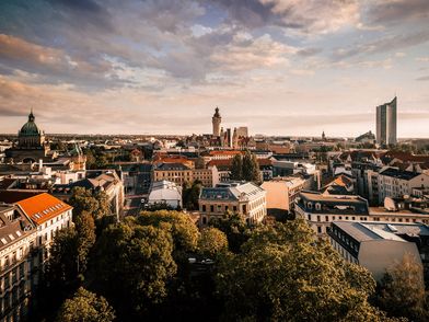 Tagung & Konferenz Leipzig Convention: Skyline-Ansicht mit Bundesverwaltungsgericht, Neuem Rathaus und City-Hochhaus
